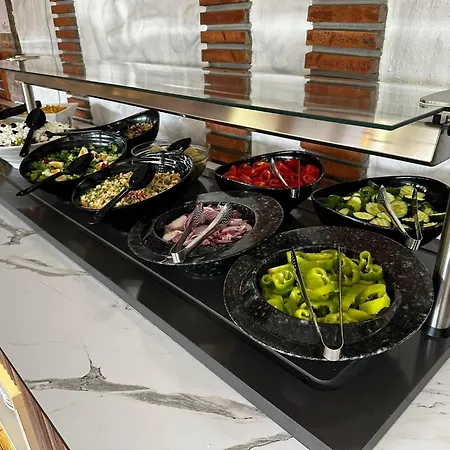 Hotel хотел м1