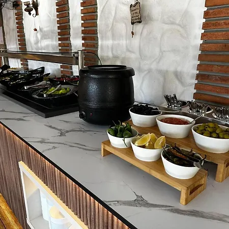 хотел м1 Szálloda Primorszko