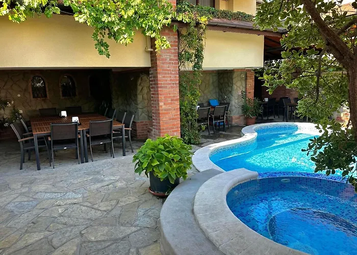 Szálloda хотел м1 2*