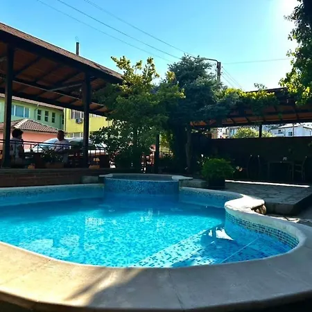 хотел м1 2* 普里莫尔斯科